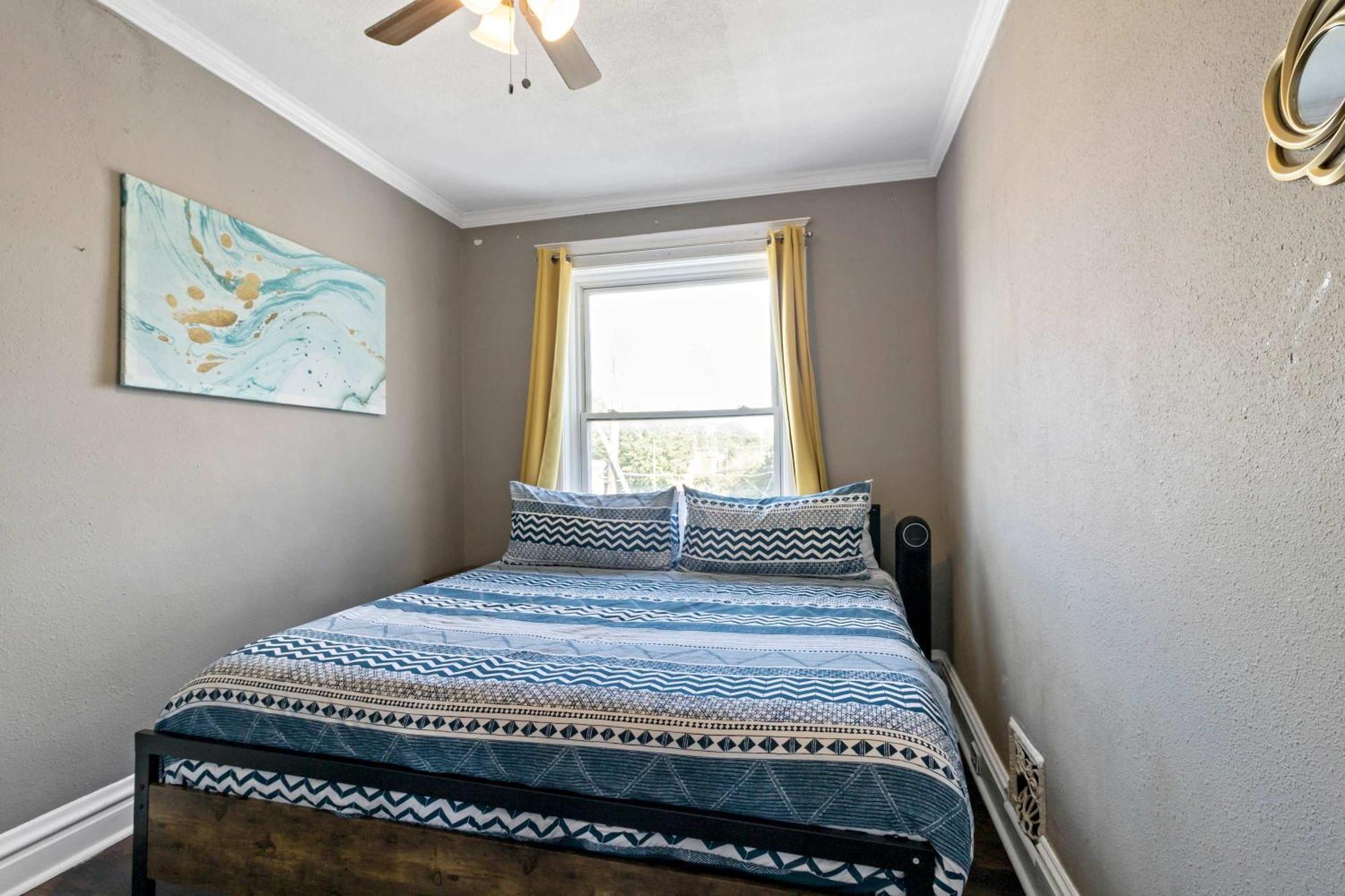 Roomy 2Br-1Ba Wfh Desk & Backyard セントルイス エクステリア 写真